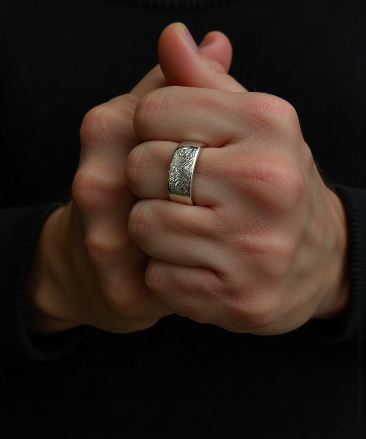 Alianza Con Huella Dactilar Hombre Plata