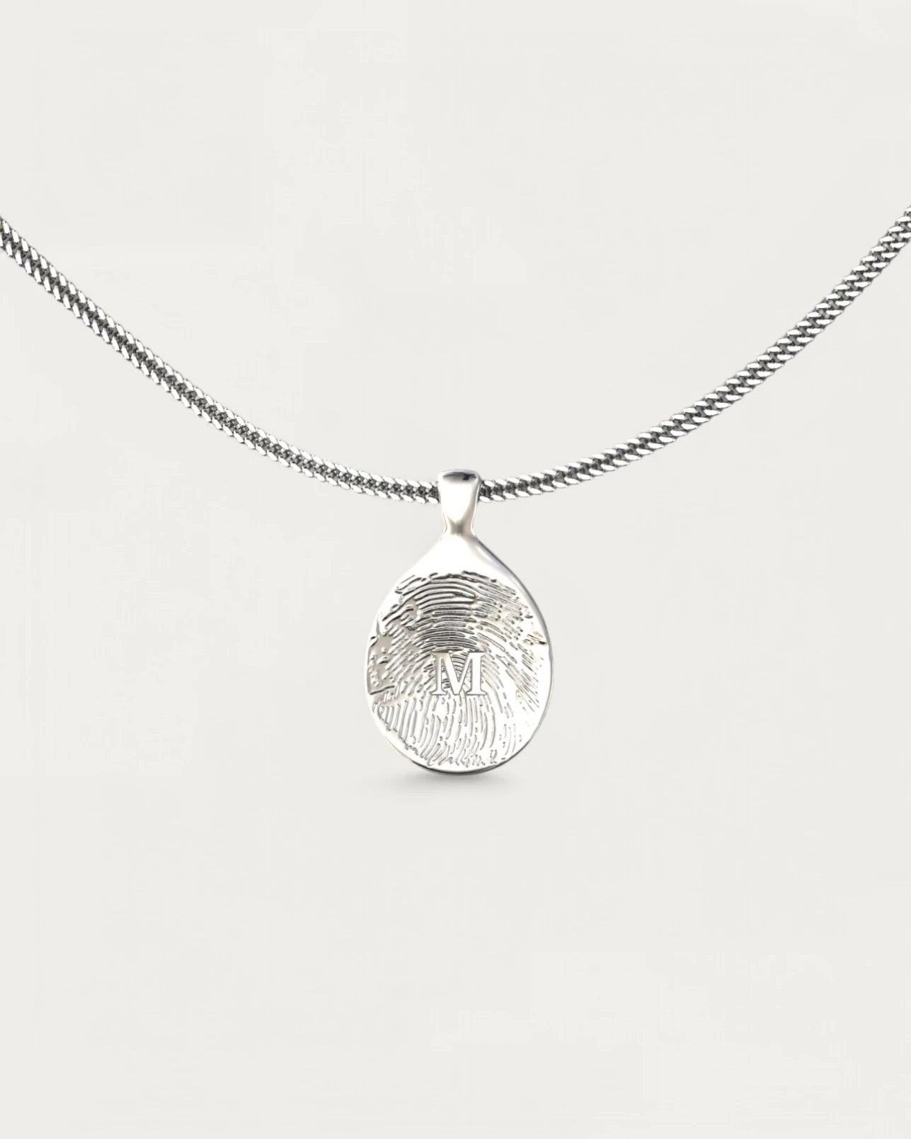 Collar Personalizado con Huella e Inicial en Plata